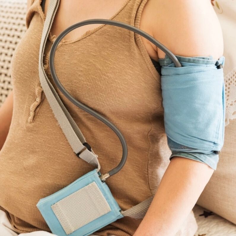 tragbares Blutdruckmessgerät zur 24-Stunden-Blutdrucküberwachung